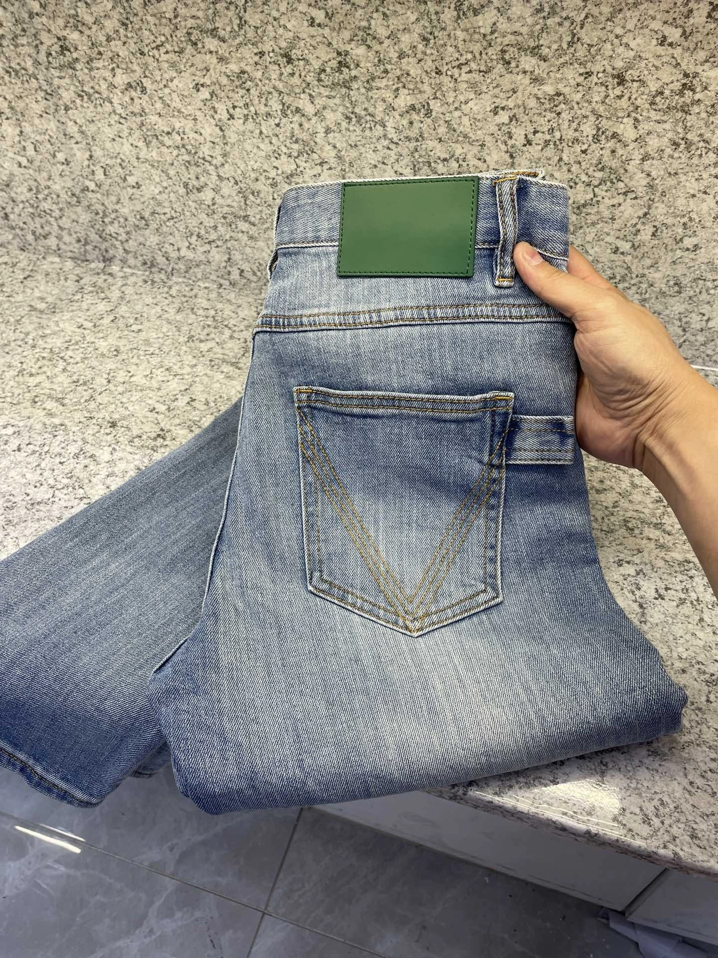 wg.luxury- V595t1 item:D-F453H3149